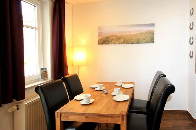 Strandschloesschen Apartament *